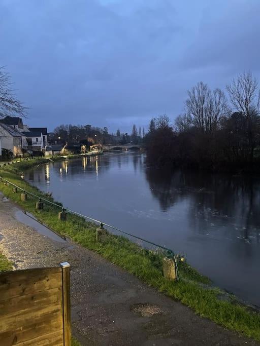 Apartmán Les Berges De L'Oust Malestroit Exteriér fotografie